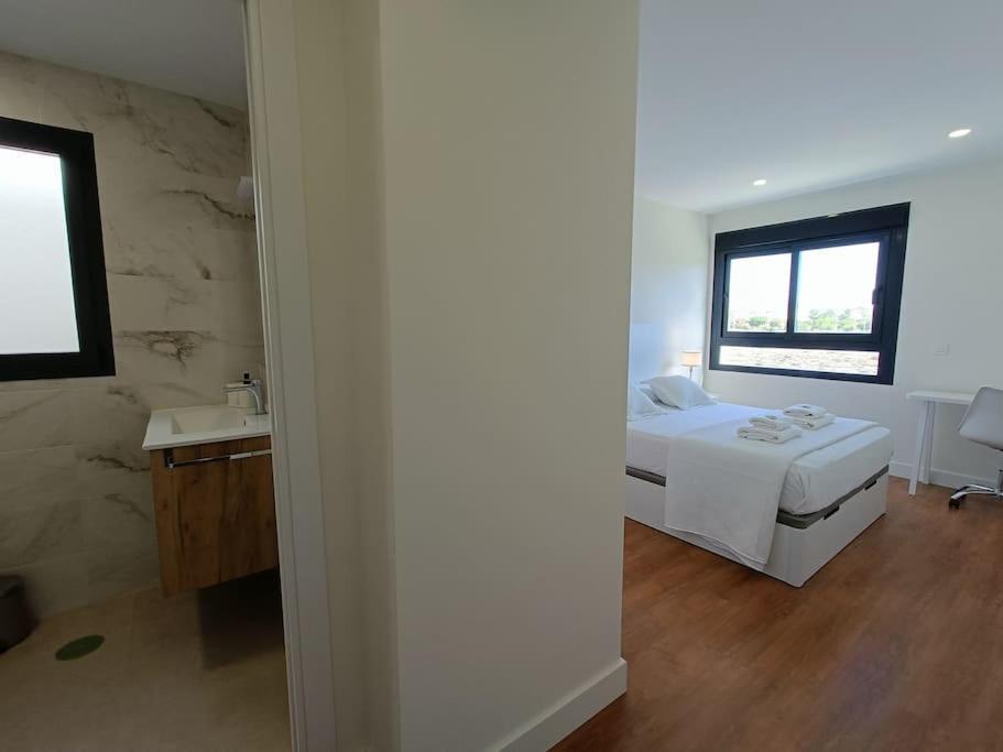 Апартаменты Nuevo Atico Toyo. Vistas Al Mar, Terraza, Solarium, Piscina, A/A, Wifi Y Garaje El Toyo Экстерьер фото